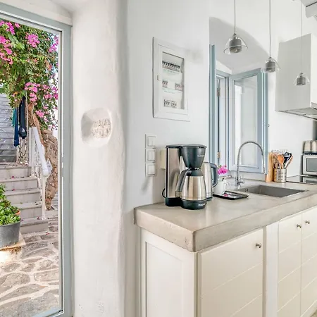 Kastro House - Sea View In Parikia Center Holiday home *